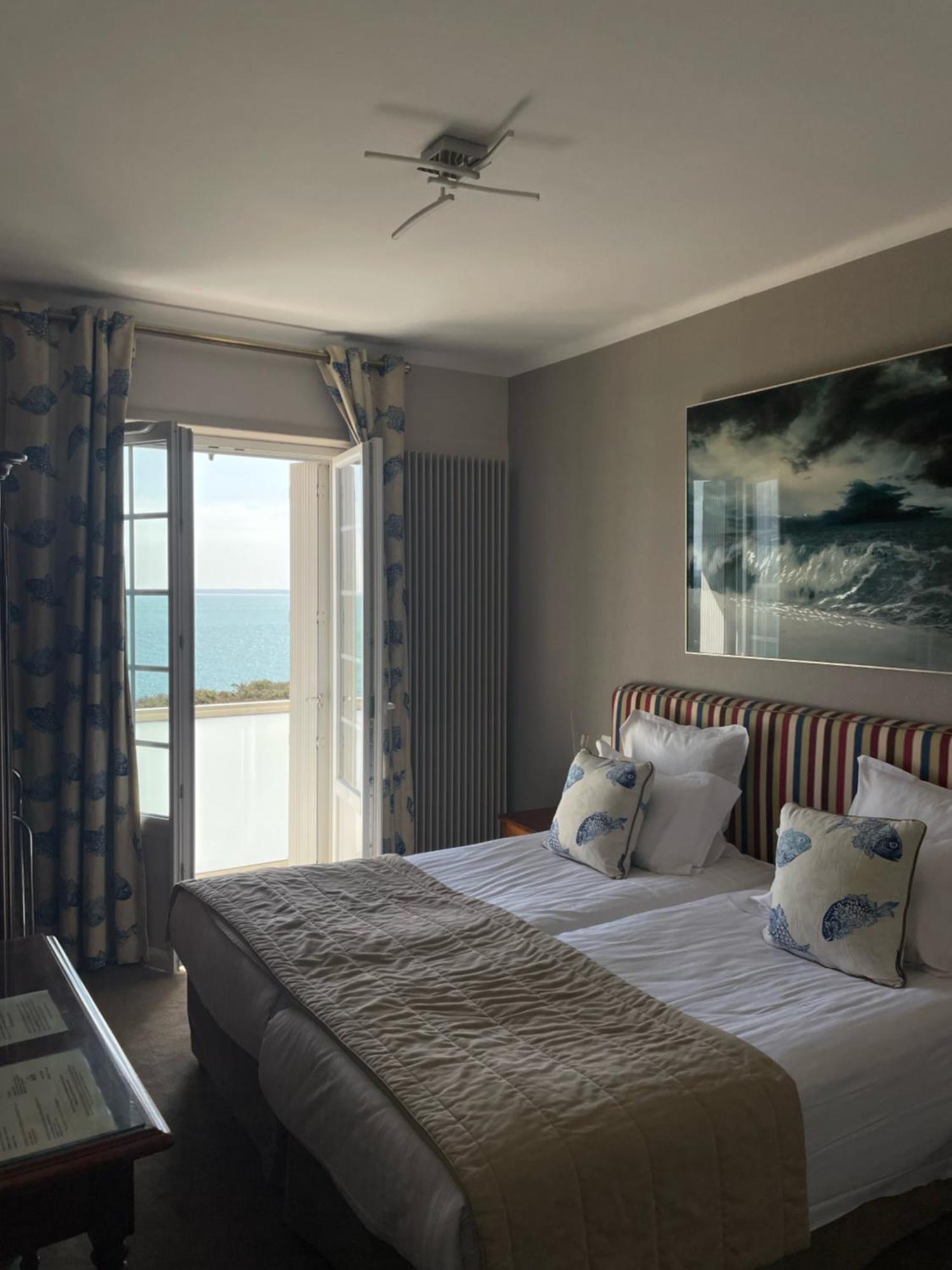 Hotel De La Pointe Du Grouin Κανκάλ Δωμάτιο φωτογραφία